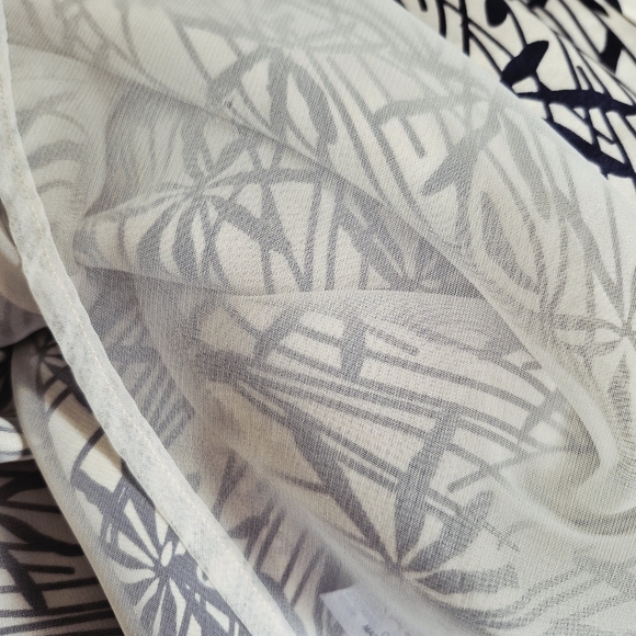 Aquascutum Silk Tie Neck Cap Sleeve Blouse Size 8 - Picture 8 of 10